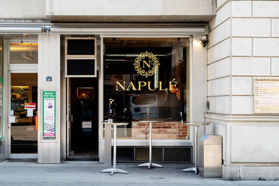Napulé Stadelhofen Zurich mit Raffaele Tromiro