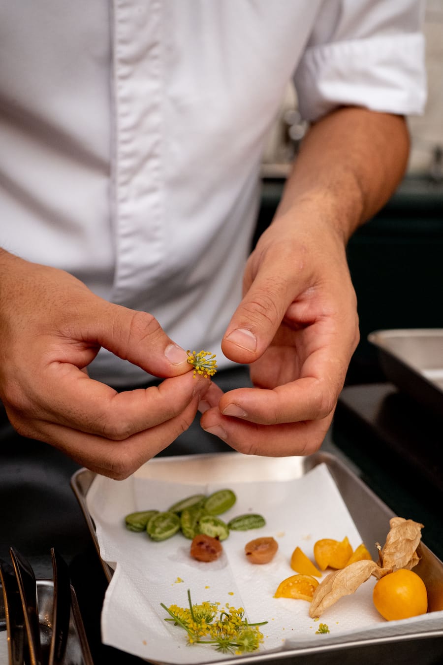 Dave Waelti schmeisst im Casino in Bern die Bistro Bar mit offener Kueche. - Bern, 16. Oktober 2020 - Copyright Olivia Pulver