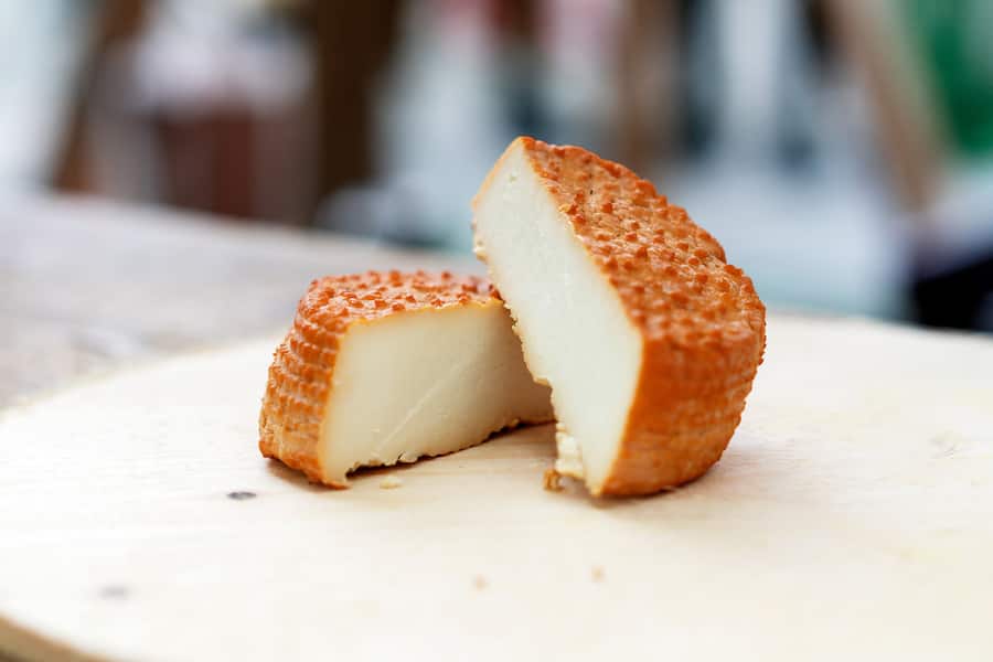 Rona Diem Chum Chum Chauf Chäs Helvetiaplatz Markt Käsestand