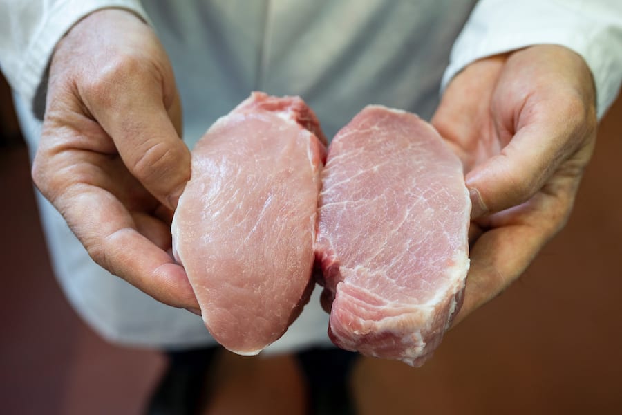 Simon Grimbichler bei der Suisag für Schweizer Fleisch