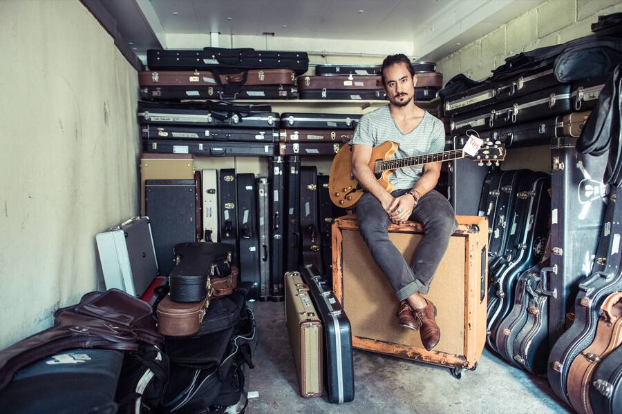 SI SPORT - Eishockey Spieler vom SCB Eric Blum ist leidenschaftlicher Musiker - © by Adrian Bretscher / Hangar Ent. Group - SI Sport -