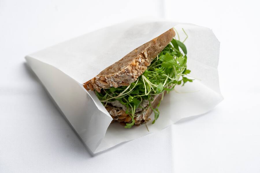 Berner Chefs im Kursaal, Simon Apotheloz und Luis Feitknecht, Sauerteig Reisbrot, Kresse, Champignon