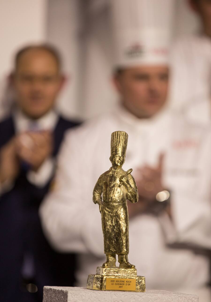 Im Kursaal Bern hat als erste Frau Elodie Manesse (24) gewonnen,Chef de Partie im Restaurant Vieux-Bois in Genf.