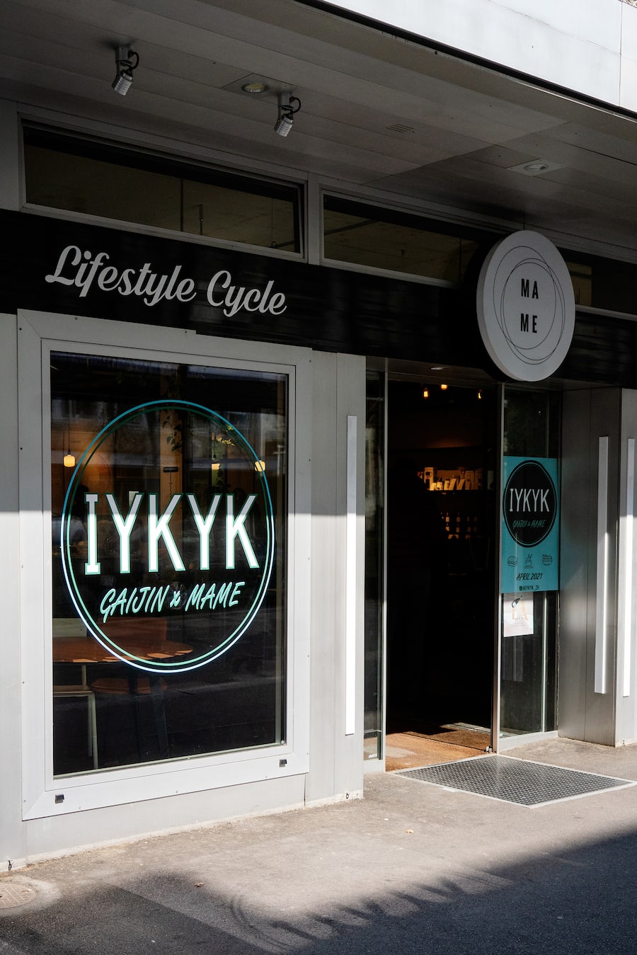 Iykyk Zurich von Gaijin und Mame mit Dan Shu Emi Fukahori und Mathieu Theis in Zürich Seefeld