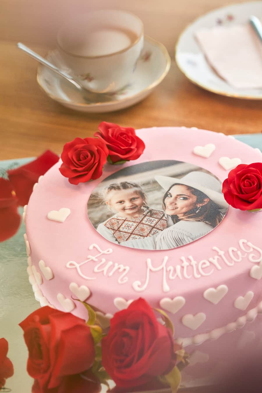 Tortenkonfigurator für jede Gelegenheit, u.a. für den Muttertag, der Confiserie Bachmann auf confiserie.ch, Luzern, 01.05.2021, Foto Lucia Hunziker