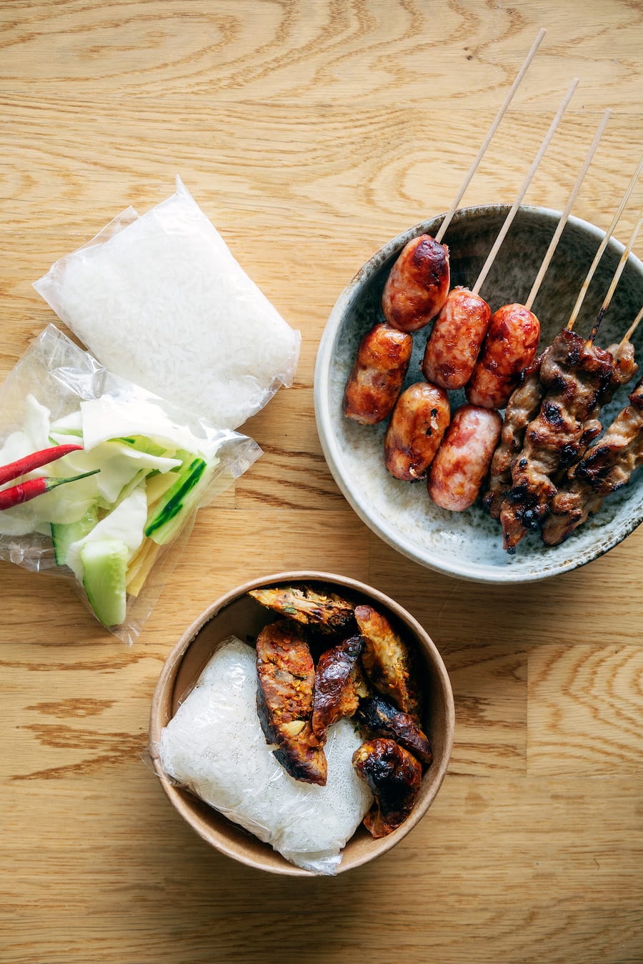 Sai Krok Isan, Sai Oua und Moo Ping vom 4 You Thai Streetfood Markt in Zürich