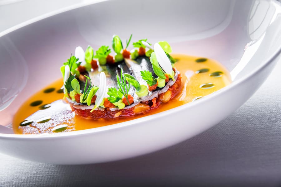 Marco Campanella Beccafico-Sardelle, Tomate, Basilikum.