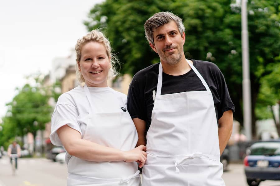 Pinchos Markus Burkhard und Flavia Hiestand Central Küchenfenster in Zürich