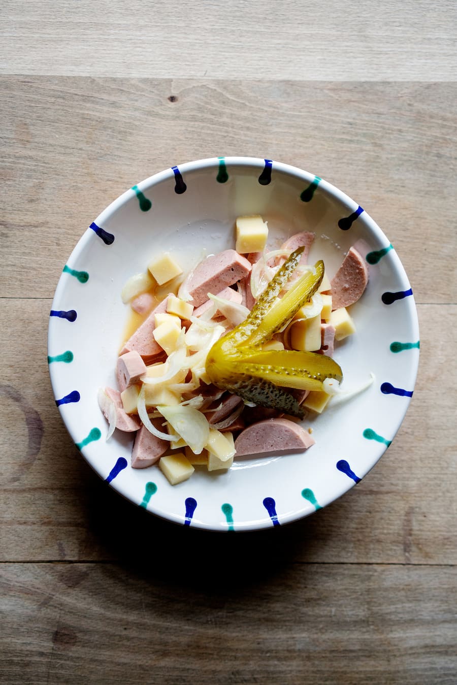 Restaurant Alte Post Aeugstertal: Wurst Käse Salat