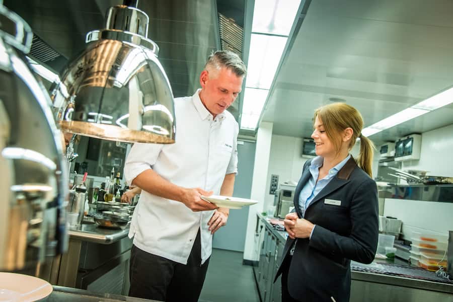 Comeback der Sau Juli 2021 Lisa Bader ist Sommelier des Jahres 2012