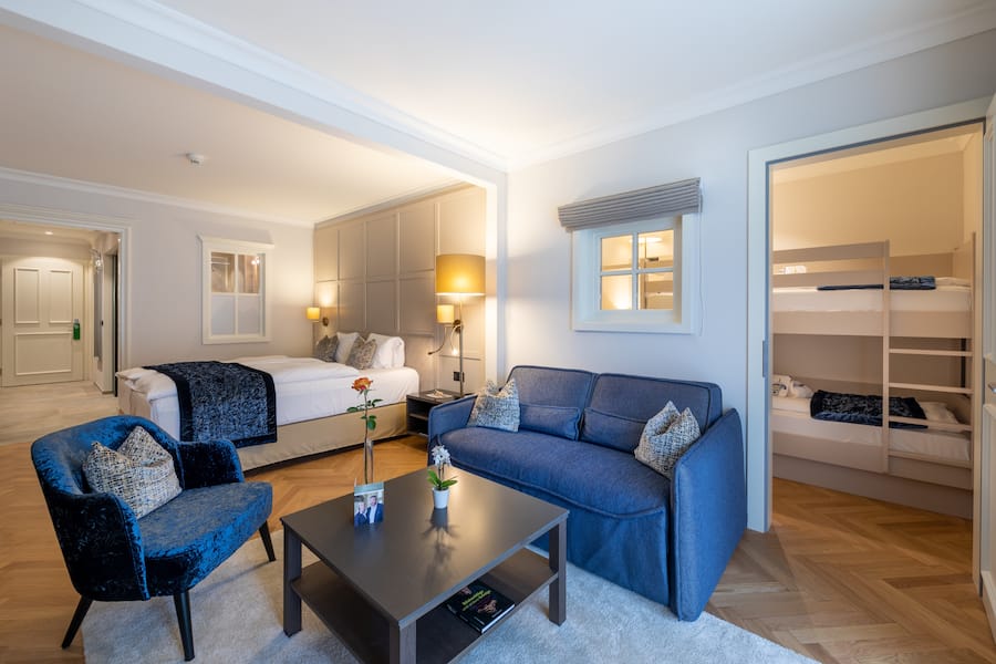 Familienbettzimmer Lenkerhof Gourmet Spa Resort Lenk Verlosung August 2021