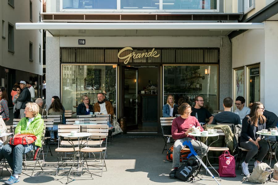 Terrasse des Café Grande am Limmatquai