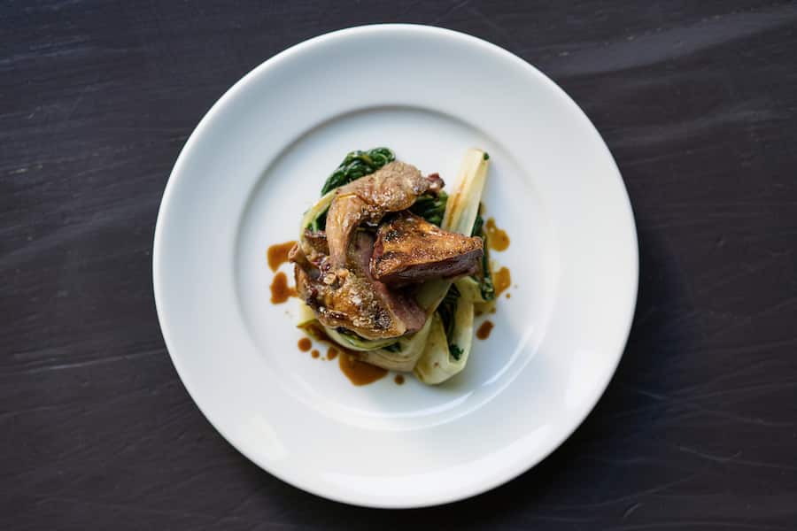 Königstaube mit Krautstiel im Restaurant Gamper Zürich