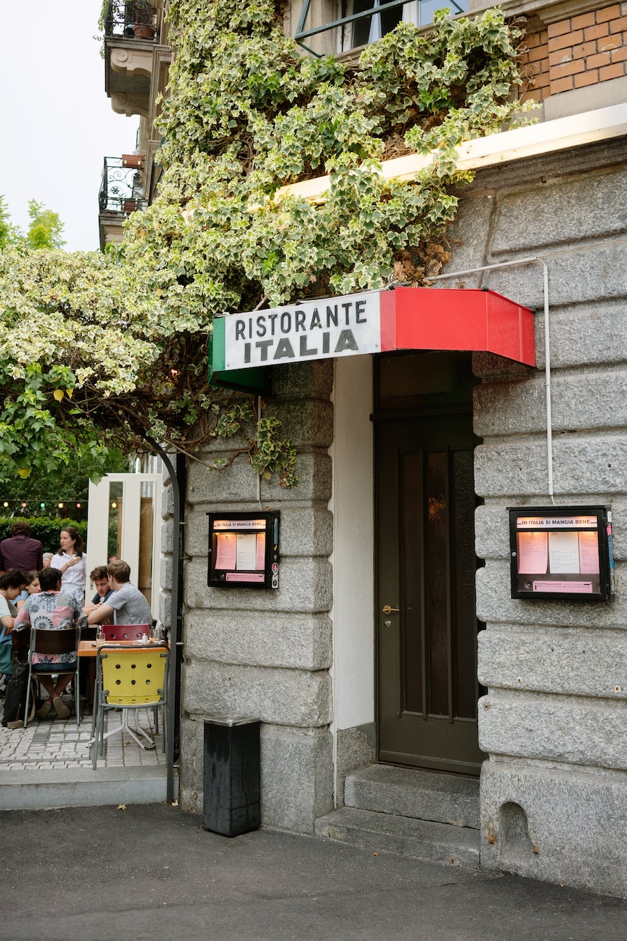 Ristorante Italia Zürich Kreis 4 italienische Küche Kasernenareal Eingang