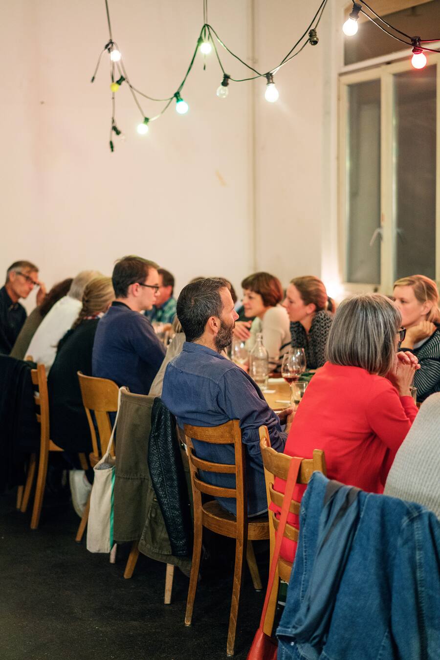 Gäste in der Kunstkantine