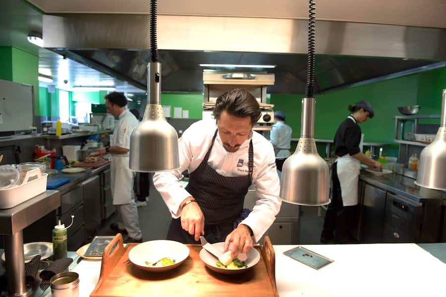 Hostellerie du Pas-de-l'Ours. Chef de Cuisine Franck Reynaud mit seiner Frau Sverine Bestenheider-Reynaud, Crans-Montana, 2017