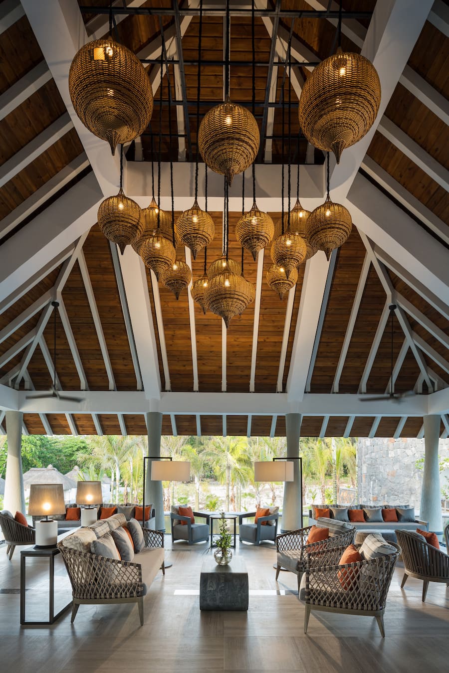 Anantara-Iko-Mauritius-Resort-&-Villas_-Lobby-Lounge
