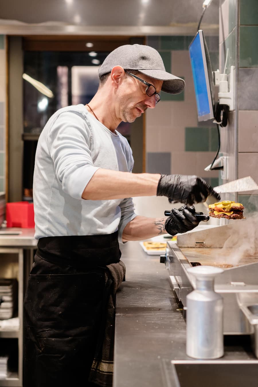 Guiseppe Finazzo im Burgermeister in Zürich