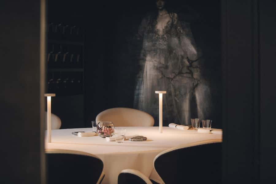 Hotel Vals 7132, Restaurant Silver, Chefkoch Mitja Birlo,Chefstable,Foto: Digitale Massarbeit, Tanja und Simon Kurt