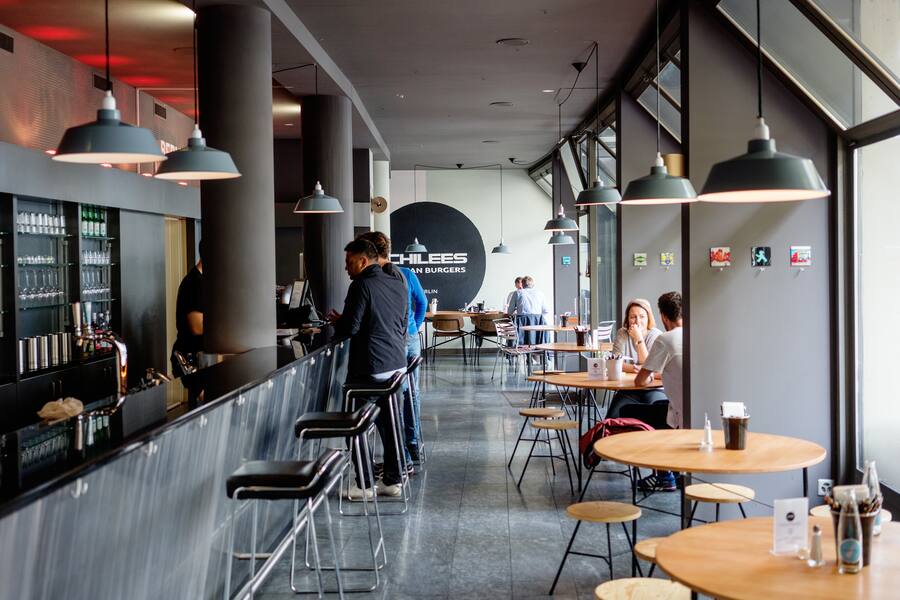 Restaurant Chilees koreanische Burger aus Berlin in einem unscheinbaren Gebäude nach dem Manesseplatz