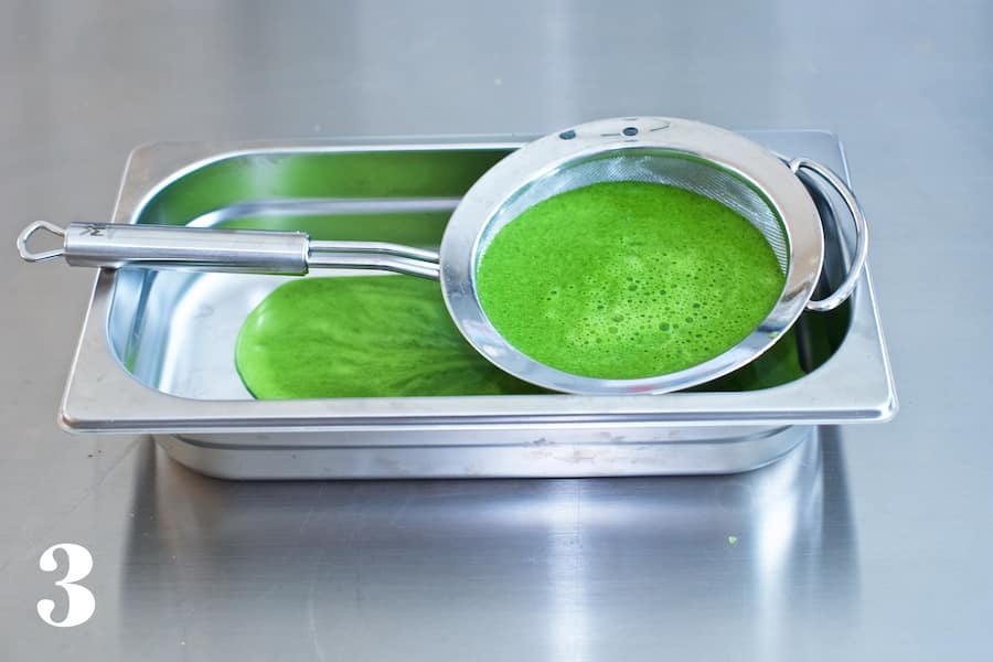 Milchglace mit Dill von Sven Wassmer