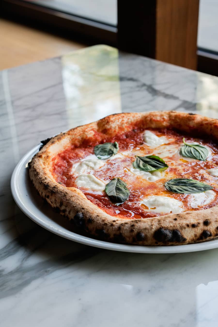 Pizza Margherita in der Pizzeria San Gennaro in Zürich