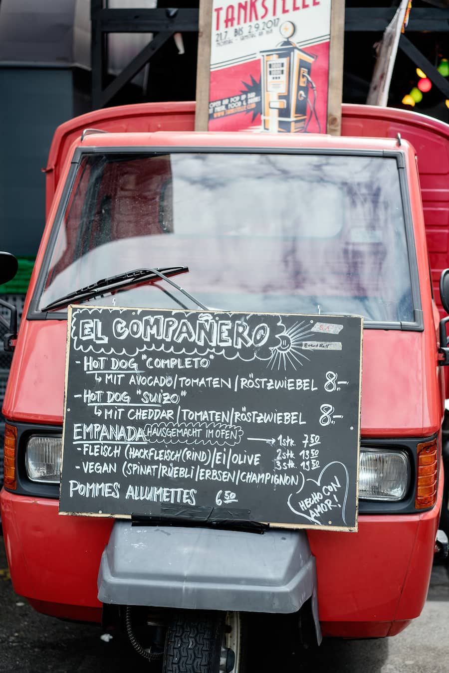 El Compañero Essensstand mit Menükarte