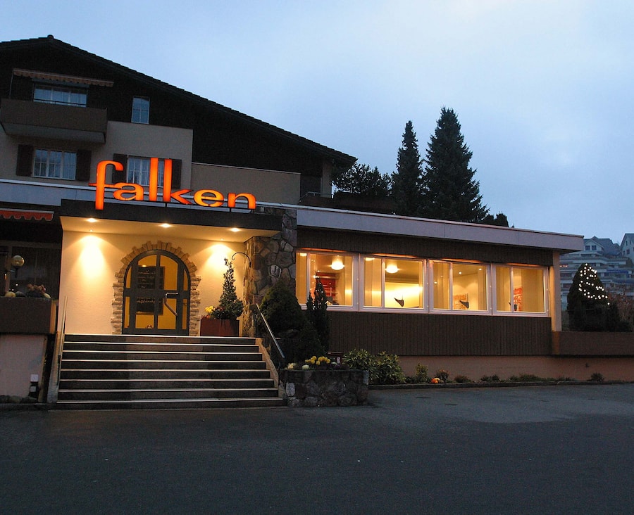 FALKEN AUSSENANSICHT NEUHEIM ZG