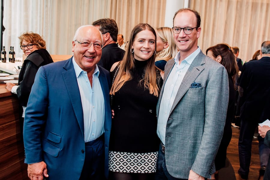 Urs Schwarzenbach (l.) mit Sohn Guy und Gattin Schwarzenbach, 2019