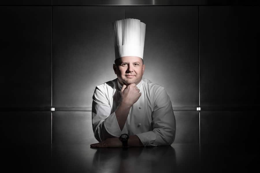 Franck Giovannini, Chef cuisinier du Restaurant de lHôtel de Ville à Crissier. Lausanne, Crissier, Mars 2019 © Fred Merz | Lundi13