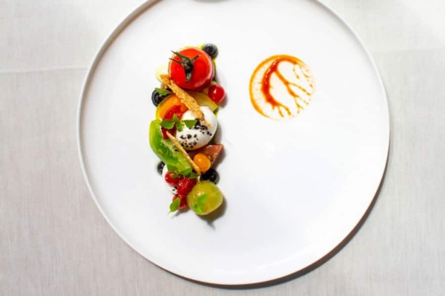 GaultMillau-Magazin Oktober 2021 Burrata Gericht