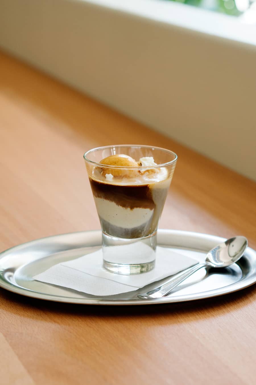 Affogato in der Gelati Tellhof an der Tellstrasse in Zürich von Daniel Kissling von Gelati am See