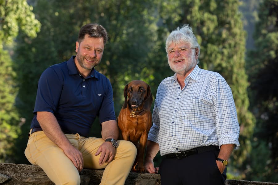 Geny & Geny Hess mit Hund