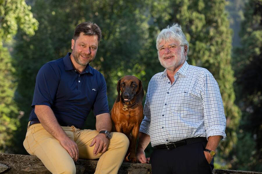 Geny & Geny Hess mit Hund