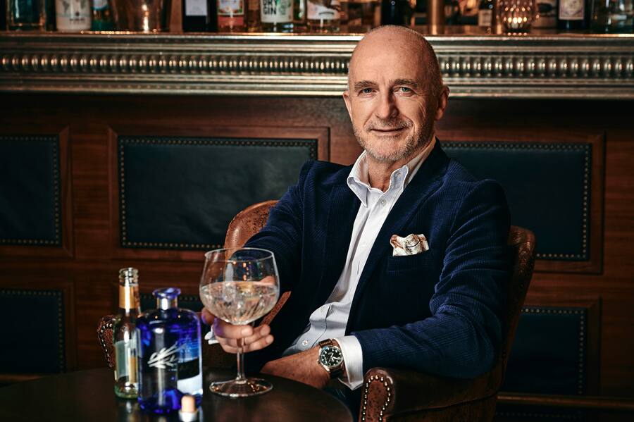 Globus Gin Richard Kaegi