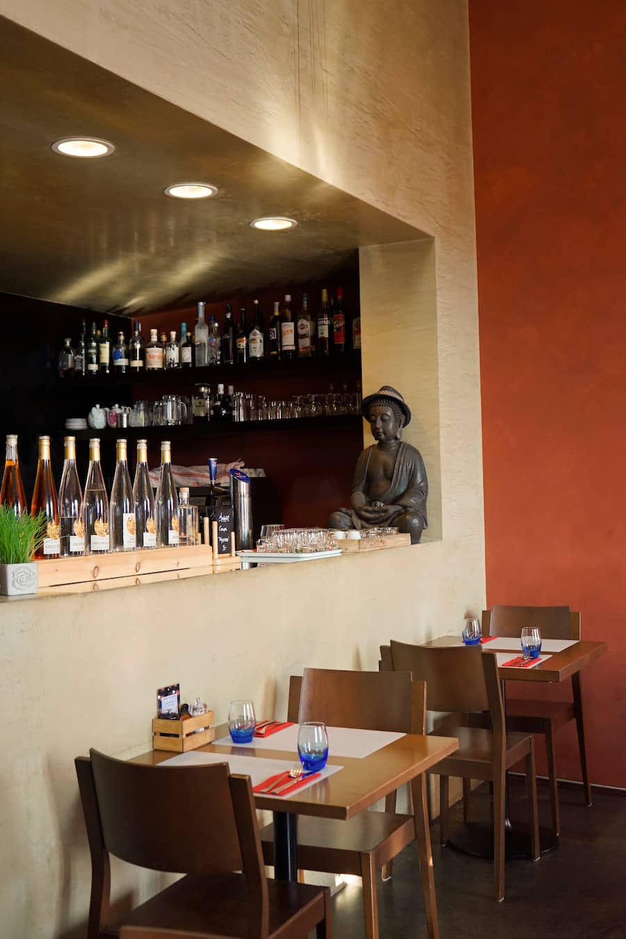 gm rg cafe collegiale bar