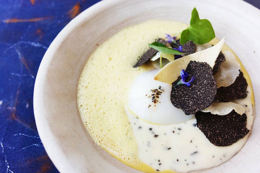 Manioc, truffe & maracuja... Oeuf de poule signature