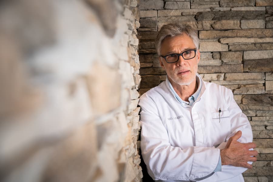 Heiko Nieder besucht im BMW X5 Marcus Lindner in Gstaad 2021