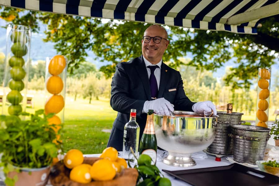 Hier rührt der «Gastgeber des Jahres» persönlich an: Sgroppino mit Yuzu.