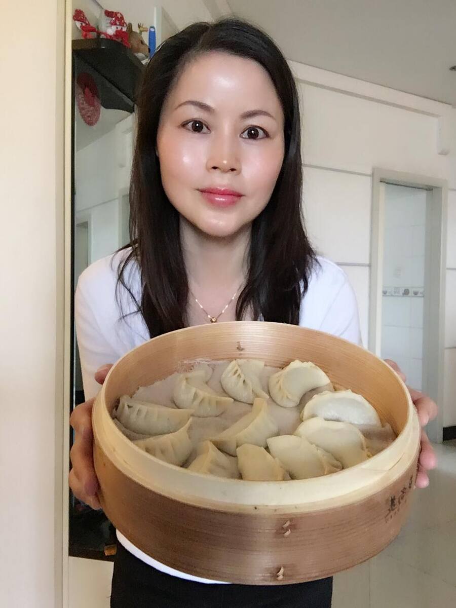 Jenny avec sa spécialité.