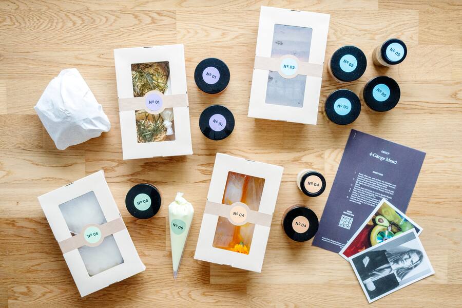 Josef at Home von David Heimer