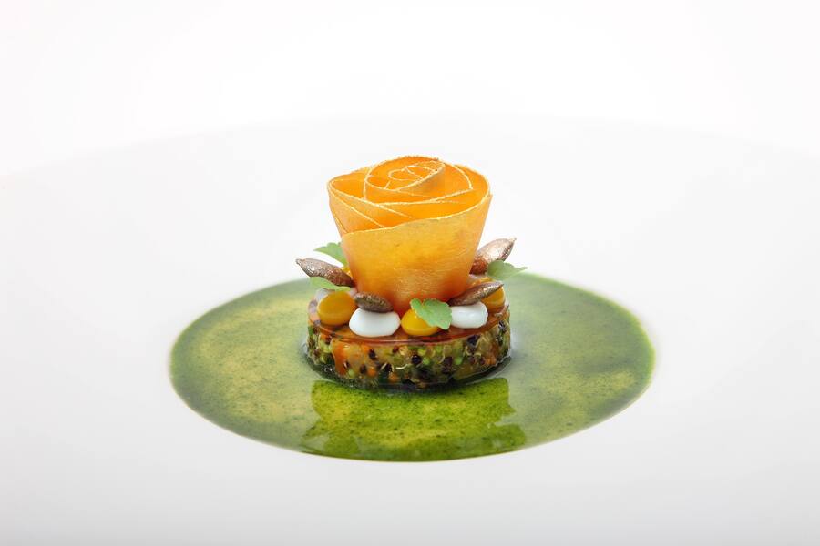 LOCARNO-ORSELINA, 13.10.2020 - Amuse Bouche by Chef Sebastian Zier. S. Pellegrino Sapori Ticino 2020 'Sebastian Zier: The other half of the apple'. Riccardo Scamarcio meets Sebastian Zier) in Villa Orselina, Locarno-Orselina.copyright by www.steineggerpix.com & www.saporiticino.ch 2020 / photo by remy steinegger+++ no resale / no archive +++