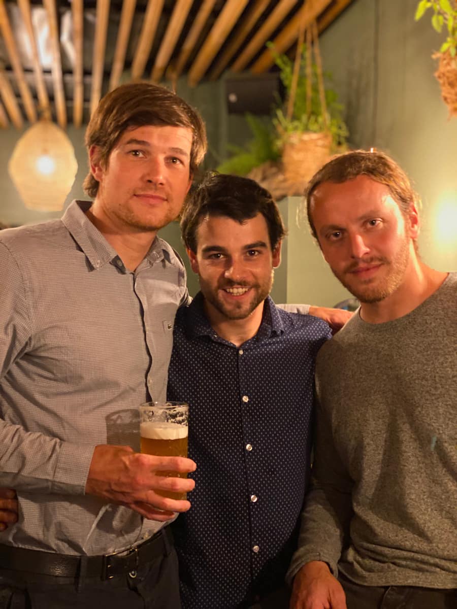 LES-FRANGINS-BAR-EAUX-VIVES-GENEVE-RESTAURANT