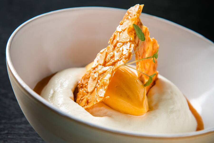 Lucide Luzern 2020: Aprikose, Vanille-Quarkschaum, Mandelkrokant