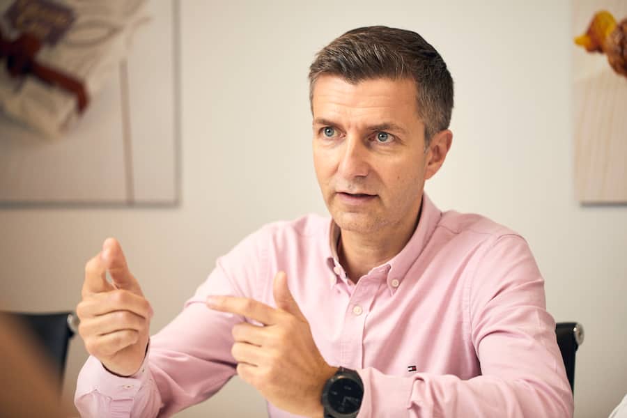 Matthias Bachmann, leiter Administration und Verkauf; zu Gast bei Matthias Bachmann und Raphael Bachmann, Confiserie Bachmann in Luzern, 23.09.2020, Foto Lucia Hunziker