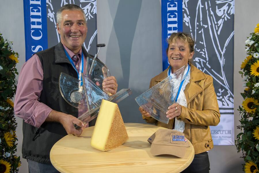 SWISS CHEESE AWARDS 2018, Maurice und Sonia Threboux, Le Gruyere d'alpage AOP, Swiss Campion 2018, anlaesslich, der Swiss Cheese Awards 2018, am Samstag, 28. September 2018 in Luzern. (FROMARTE Marcel Bieri).