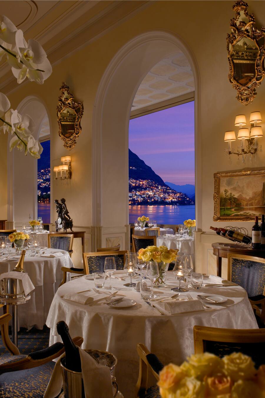 Belle Epoque-Palast! Baujahr 1887, Marmor, Murano-Kronleuchter.