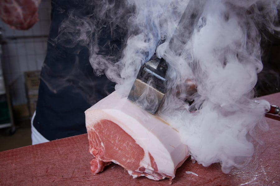 Martigny, le 14 octobre 2021Joel Suter chez Merat fournisseurs de viandes dans la gastronomie © Sedrik Nemeth