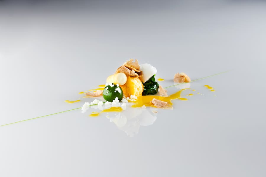 Besser geht nicht: Heiko Nieders Trüffelgericht, mit Albulakartoffeln, Spinat und einer verführerischen Eigelb-Sauce.