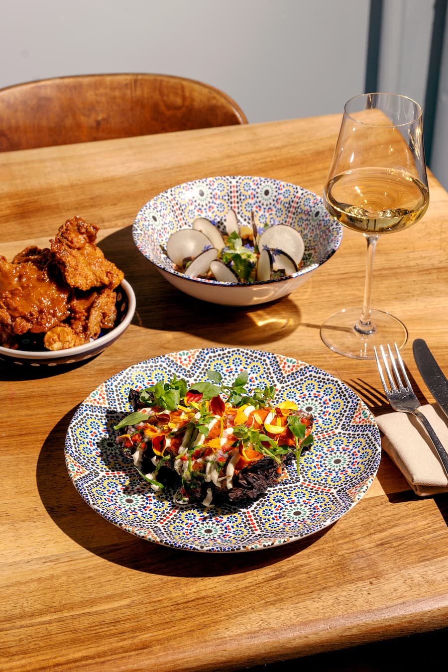 Restaurant Dar in Zurich vegan von Zineb Zizi Hattab im ehemaligen Maison Blunt mit marokkanischer Küche